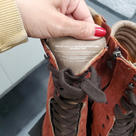 Woman boots - Picture 8 of 10